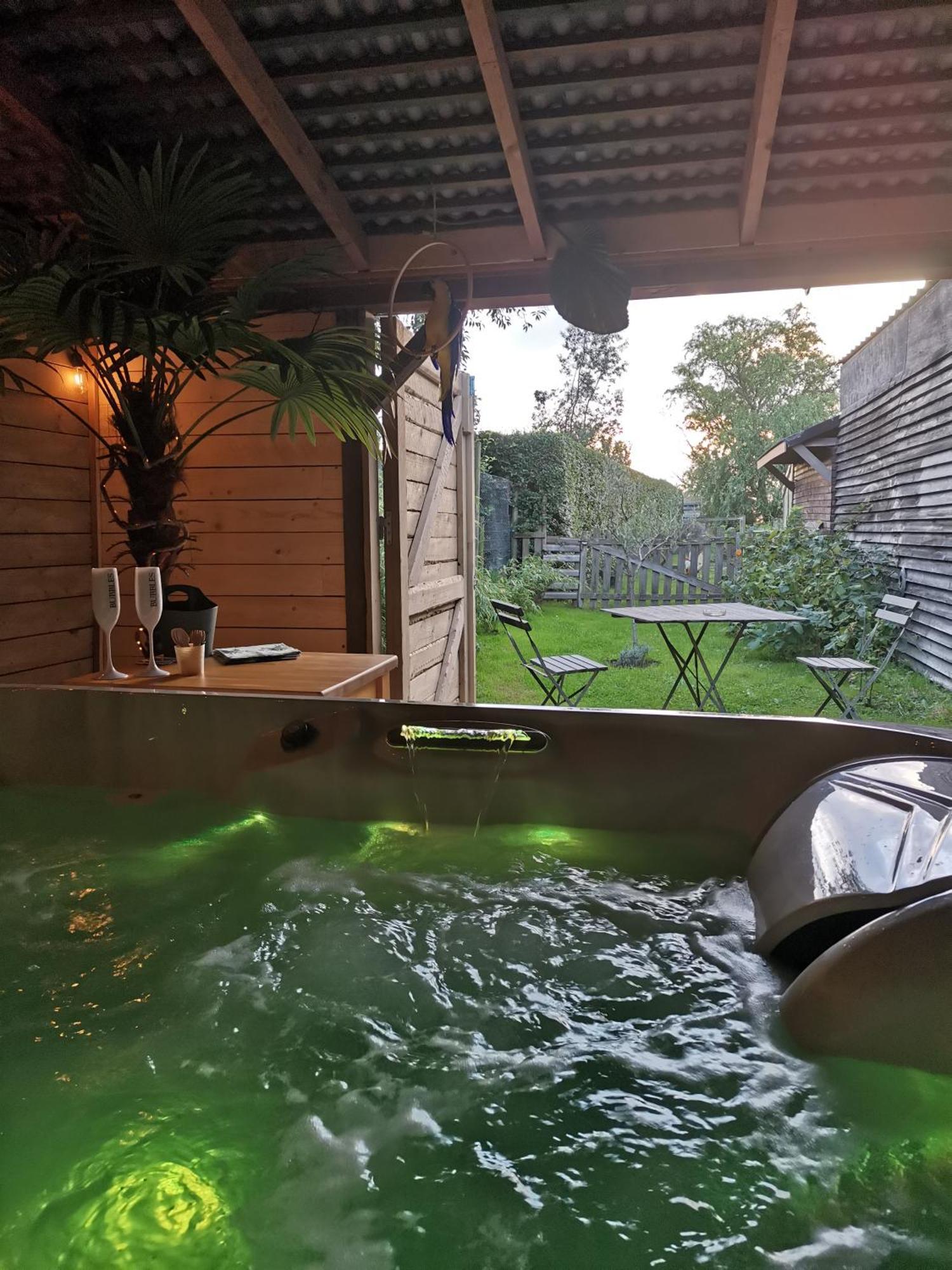 Entre Monts Et Collines B&B Et Spa En Option ภายนอก รูปภาพ