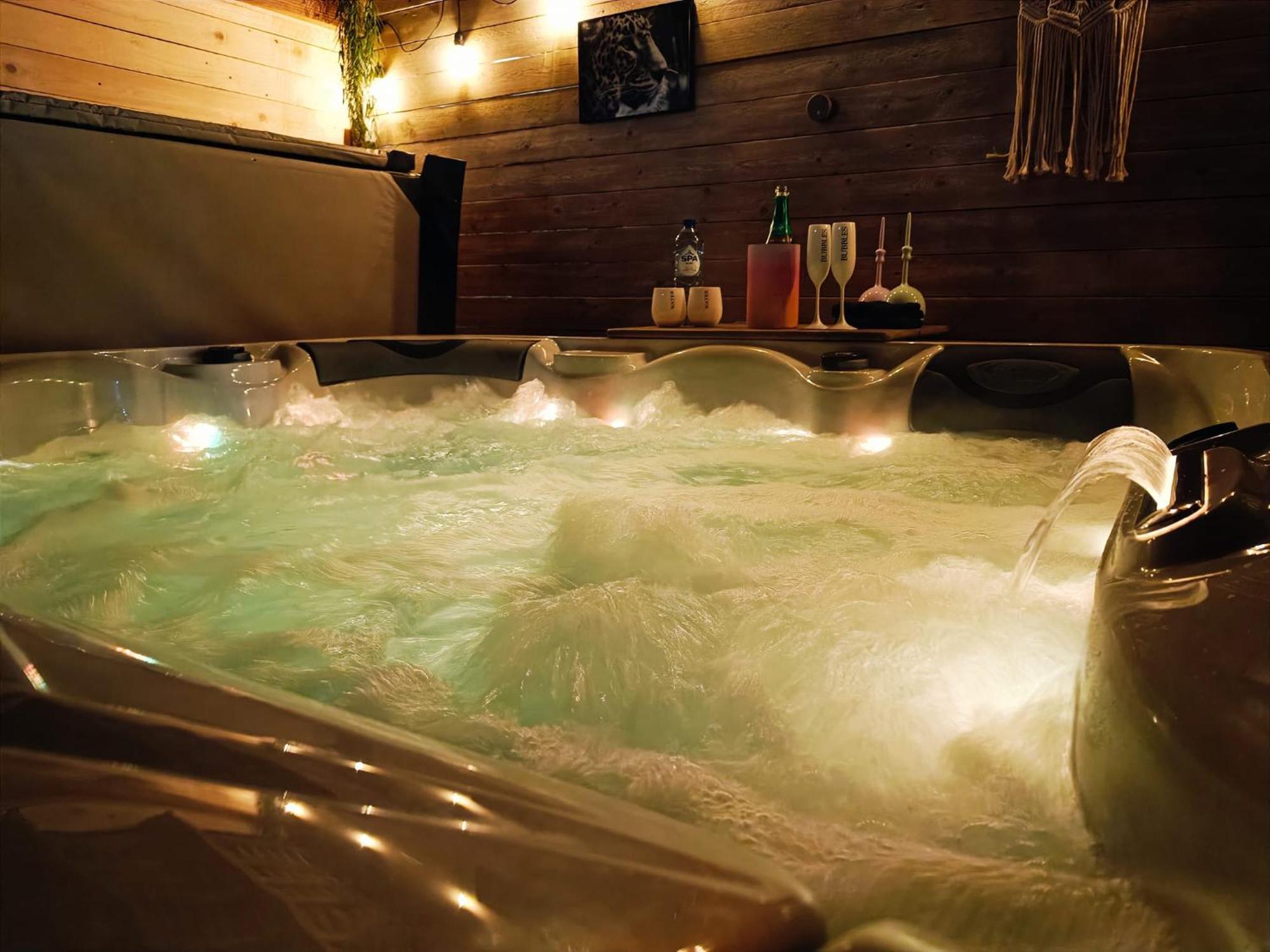 Entre Monts Et Collines B&B Et Spa En Option ภายนอก รูปภาพ