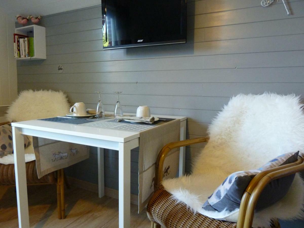 Entre Monts Et Collines B&B Et Spa En Option ภายนอก รูปภาพ